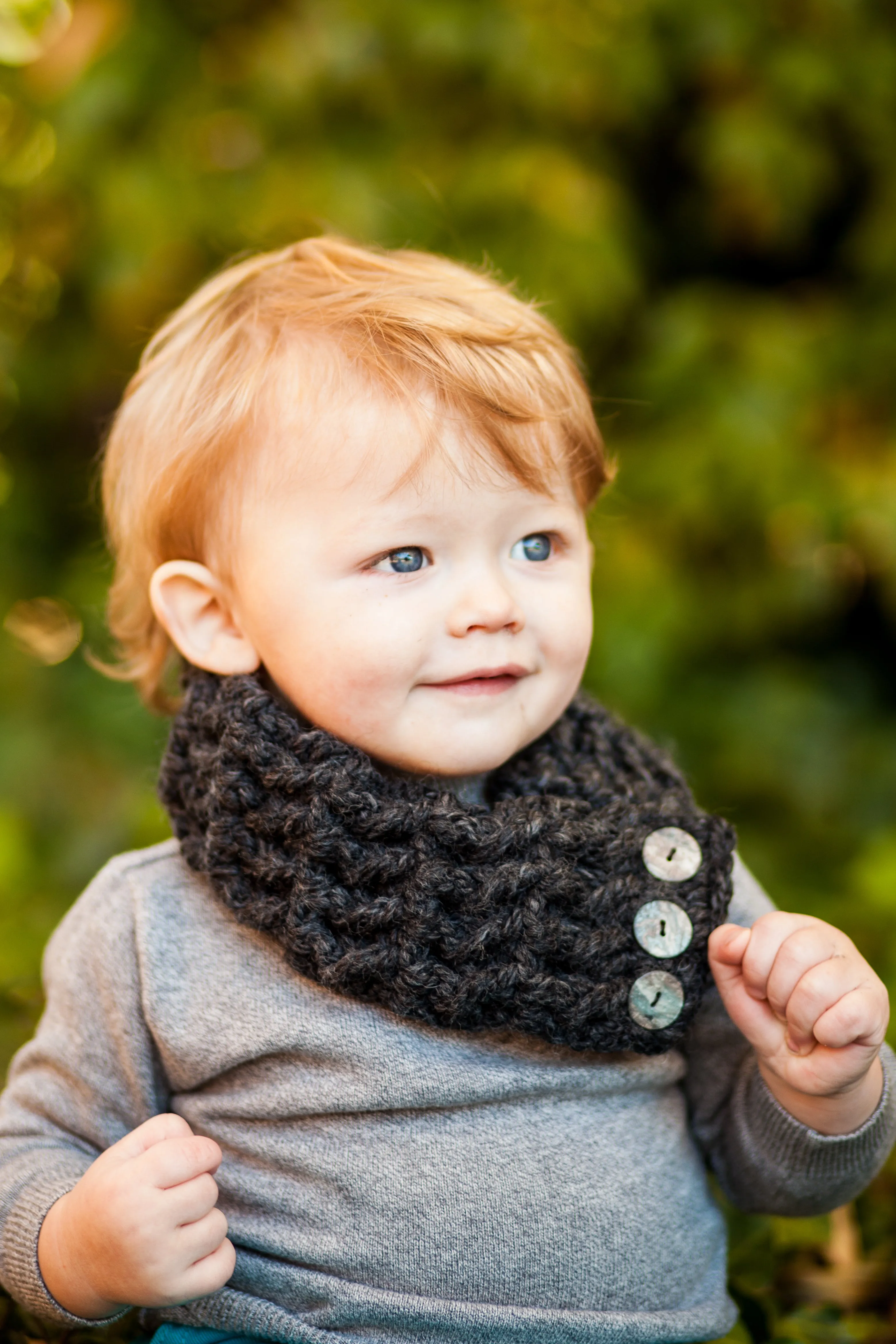 Charcoal gray button scarf